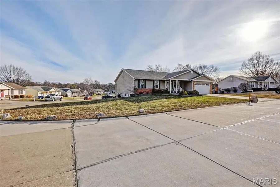 1044 Mendoza, Saint Peters, MO 63376 - Image #2