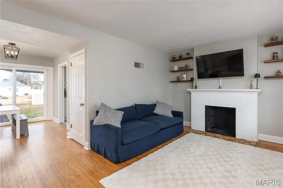 2837 Manderly Drive, Brentwood, MO 63144 - Image #3