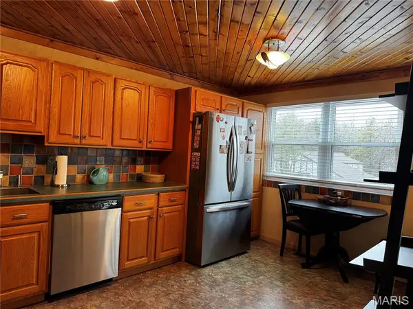 13131 Royal Pines Drive #3, Maryland Heights, MO 63146