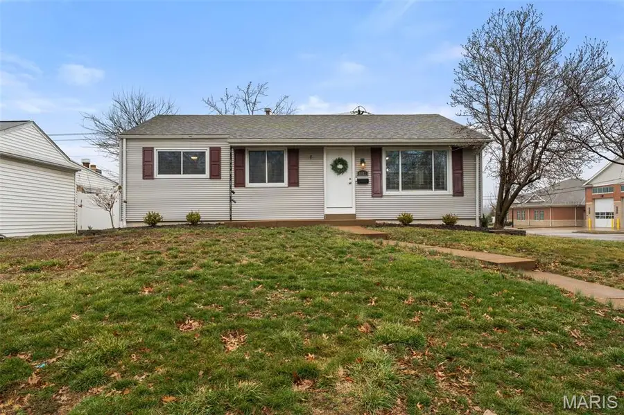 6901 General Sherman Lane, Saint Louis, MO 63123 - #2