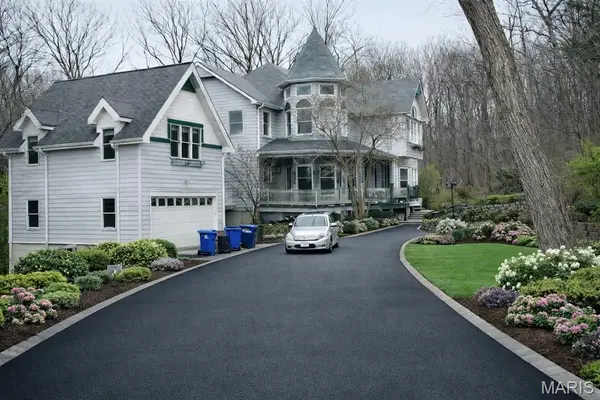 19111 Foxfire Forest Road, Wildwood, MO 63069