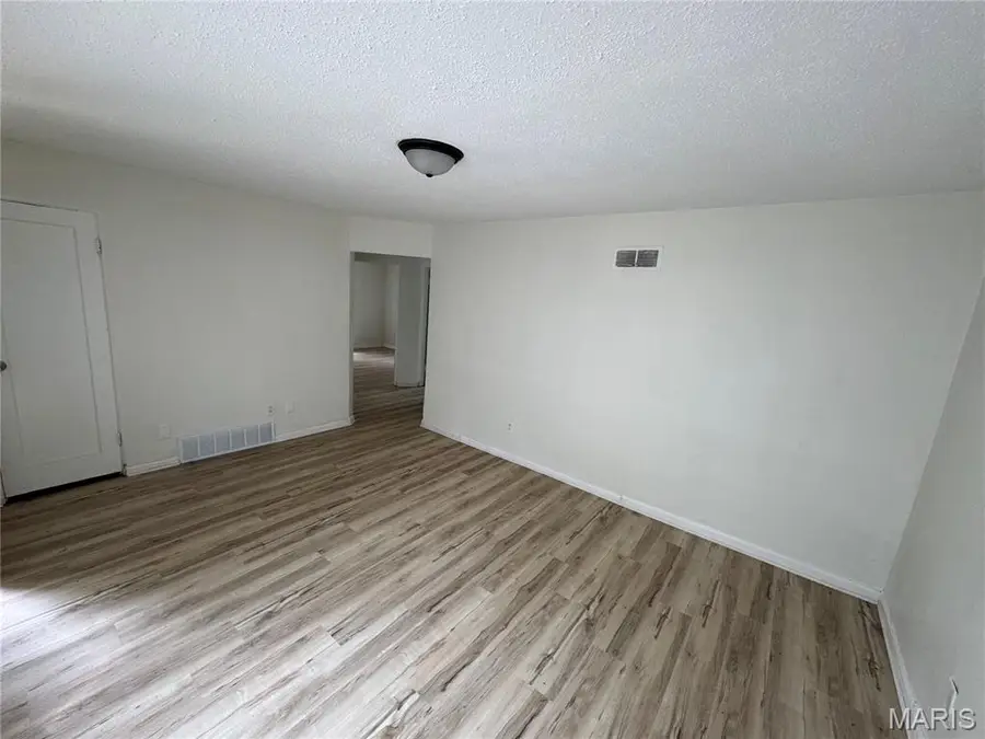 9815 Vickie Place, Saint Louis, MO 63136 - #3