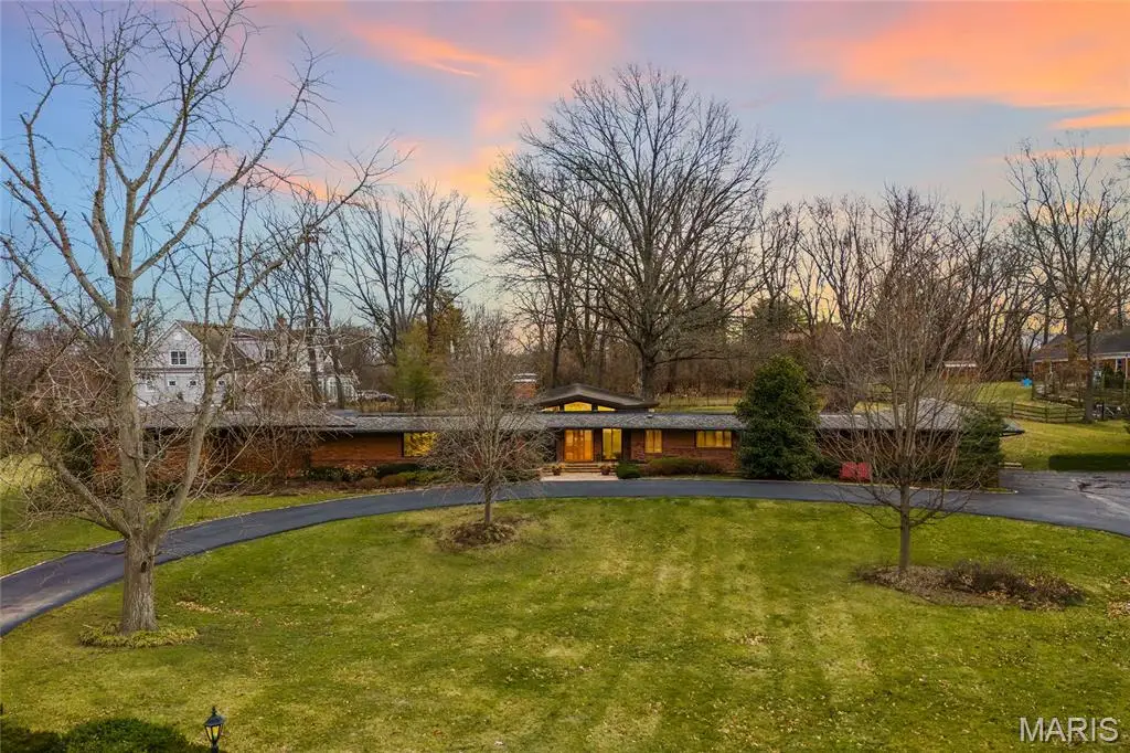 10 Country Estates Place, Frontenac, MO 63131 - #1