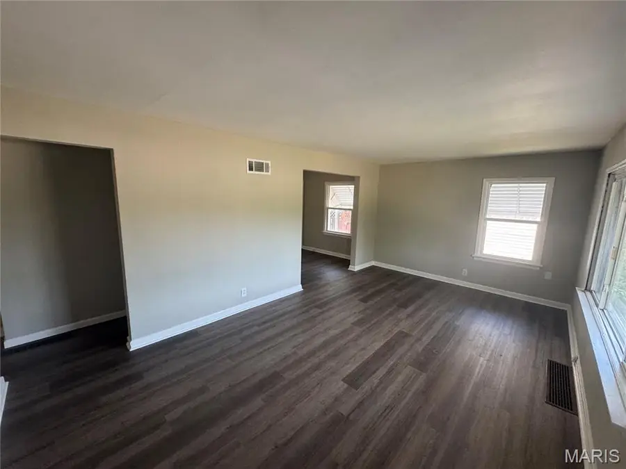 9724 Margo Ann Lane, Woodson Terrace, MO 63134 - #3