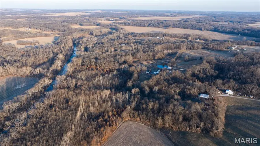 498 Panama Ave, Sorento, IL 62086 - Image #3