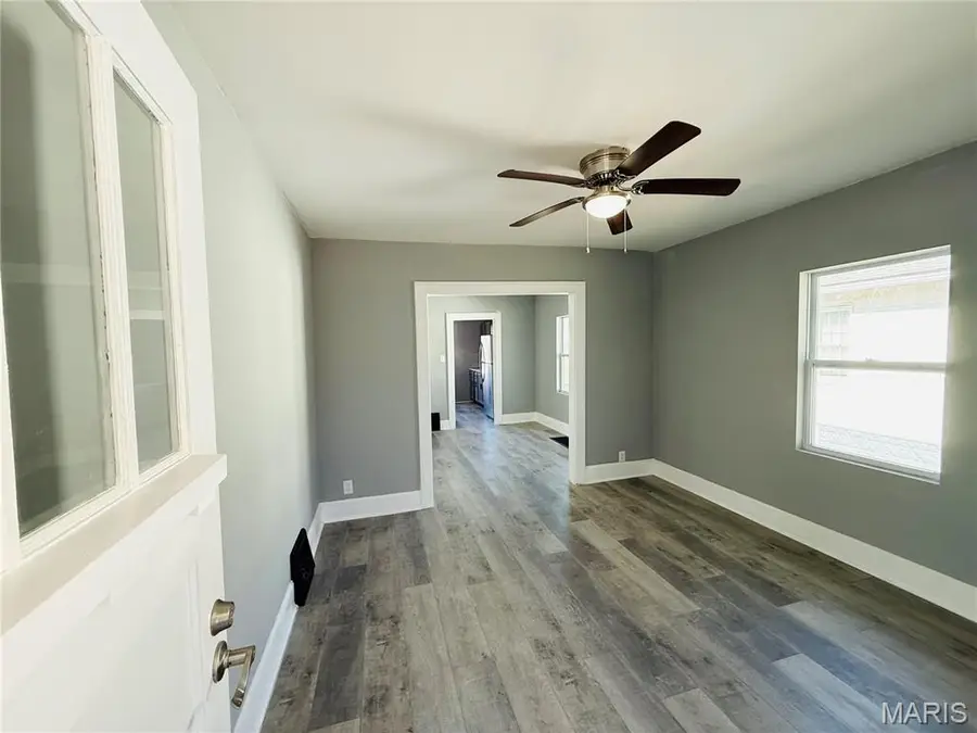 516 Sering Avenue, Alton, IL 62002 - #3