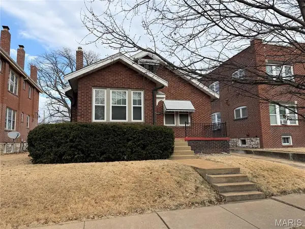 4611 Quincy Street, St Louis, MO 63116