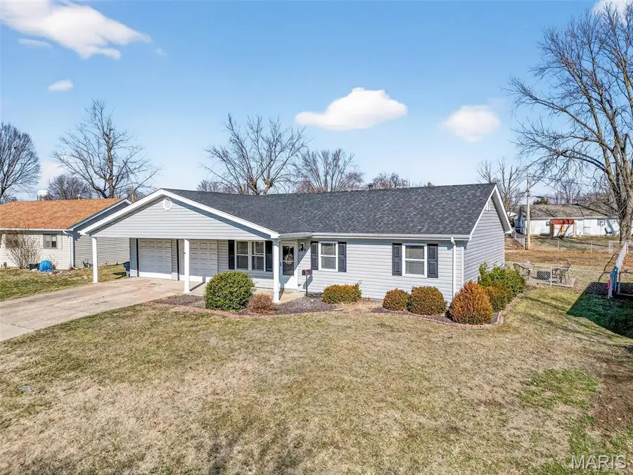 409 Saint Joseph Avenue, Ofallon, MO 63366 - #2
