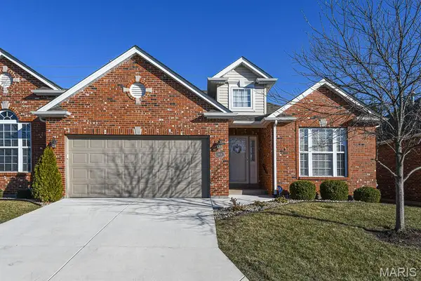 169 Tori Pines Drive, Oakville, MO 63129