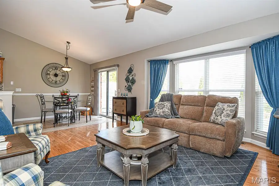 169 Tori Pines Drive, Oakville, MO 63129 - Image #3