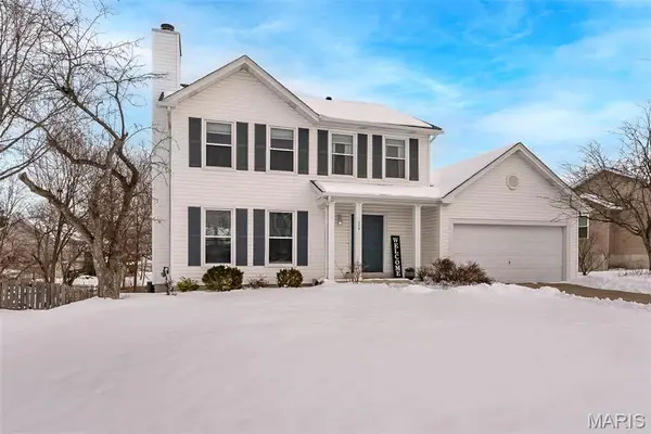 1118 Saddlebrook Court, St Charles, MO 63304