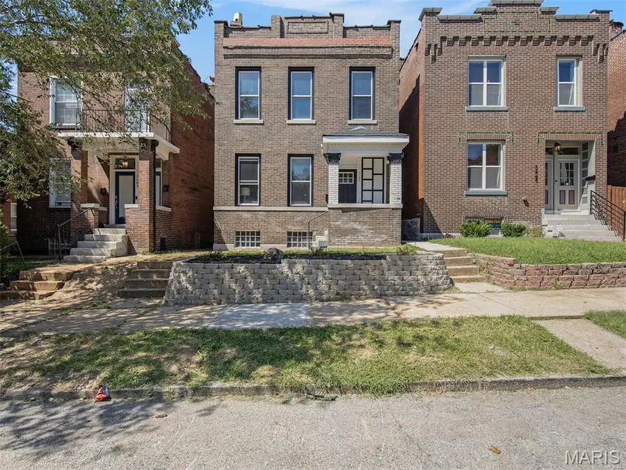 3467 Giles Avenue, Saint Louis, MO 63116 - #2