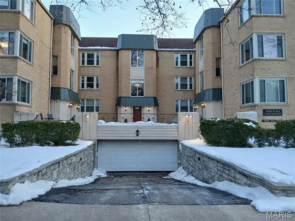 7544 York Drive #B, Clayton, MO 63105