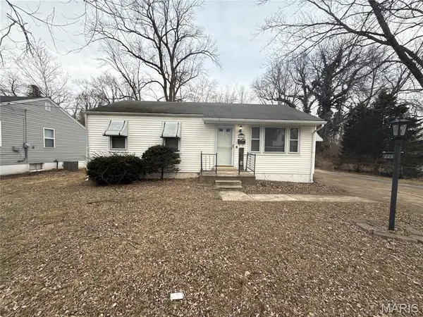 223 Wiegel Drive, Ferguson, MO 63135