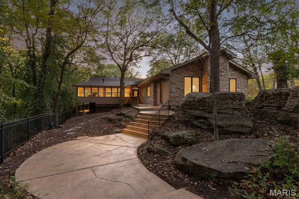 1800 W Adams Avenue, Kirkwood, MO 63122 - #1