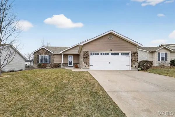 178 Shadow Pointe Drive, Wentzville, MO 63385