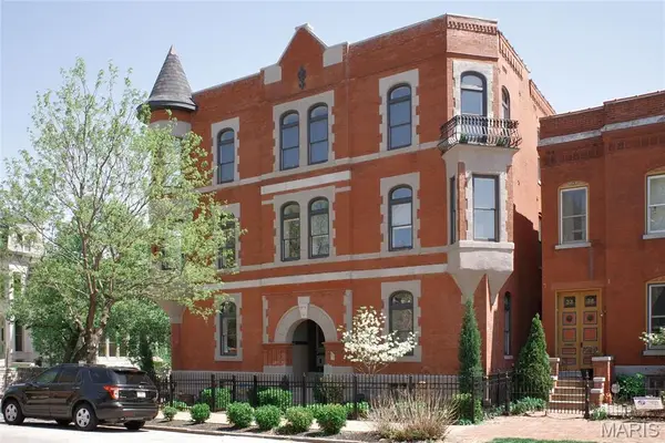 2330 S 12th Street #102, St Louis, MO 63104