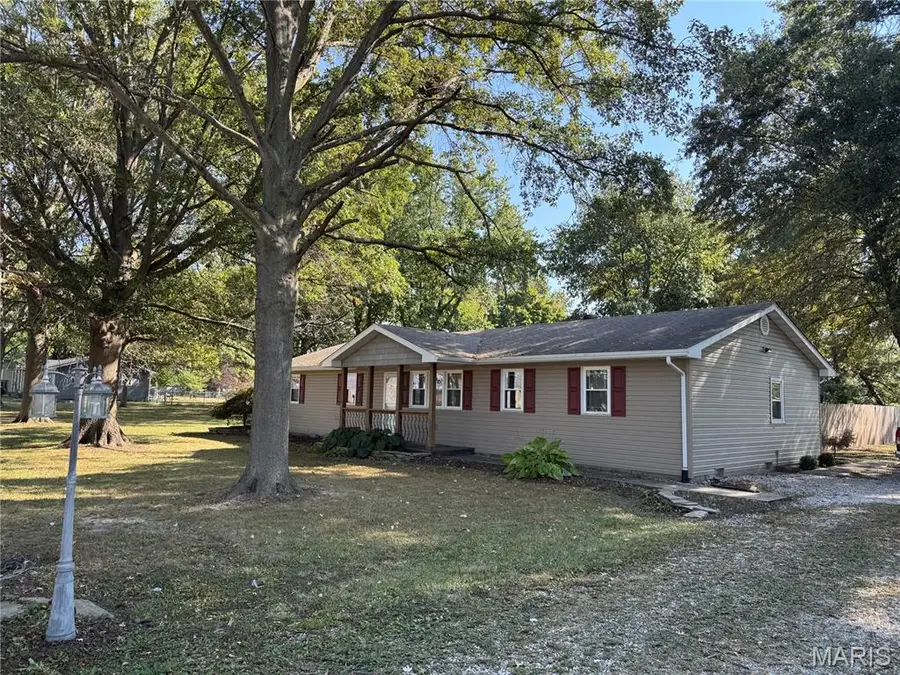 23343 Mimi Street, Jerseyville, IL 62052 - Image #2