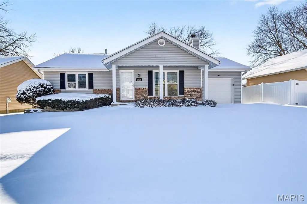 2128 Monks Hollow Drive, Florissant, MO 63031 - Image #1