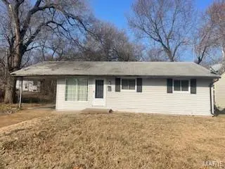 95 Florissant Park Drive, Florissant, MO 63031