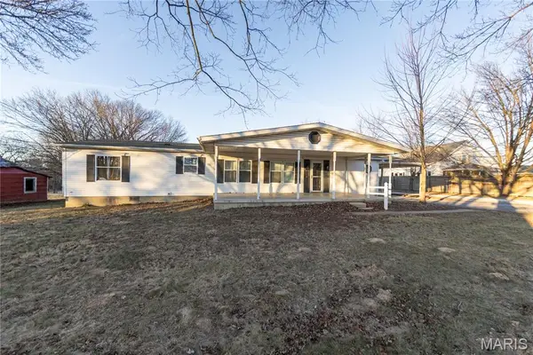 33 Civey Boulevard, Bixby, MO 65439
