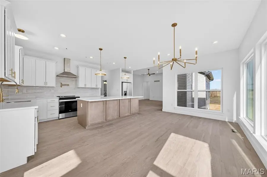 108 Harvest Glen Ct, Old Monroe, MO 63369 - Image #2