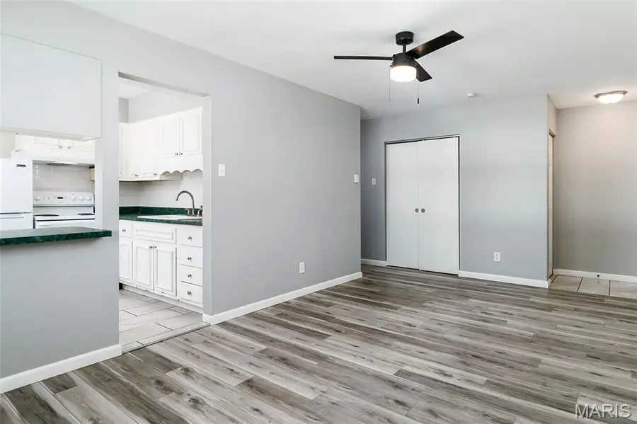 7604 Hazelcrest Drive #E, Hazelwood, MO 63042 - #3