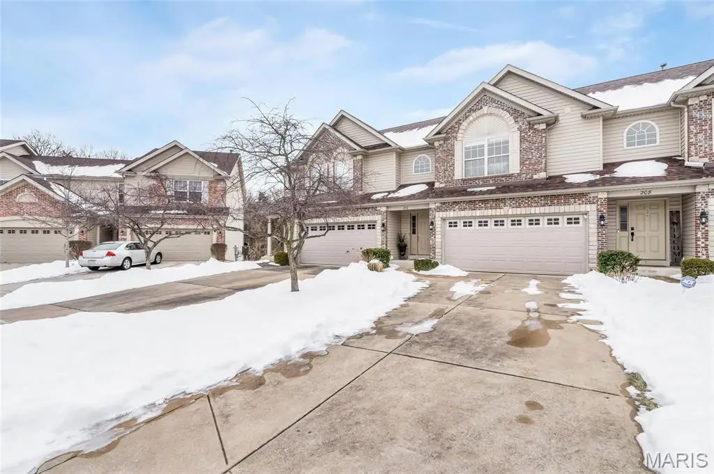 210 Prominence Lane, Lake Saint Louis, MO 63367 - #1