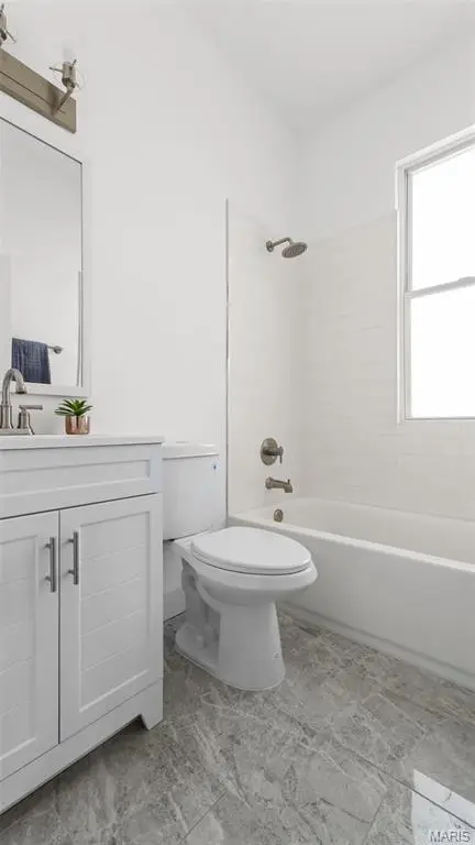 1239 Clara Avenue, Saint Louis, MO 63112 - #2