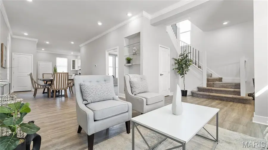 1239 Clara Avenue, Saint Louis, MO 63112 - #3