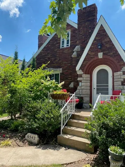 6542 Lindenwood Place, Saint Louis, MO 63109 - #3