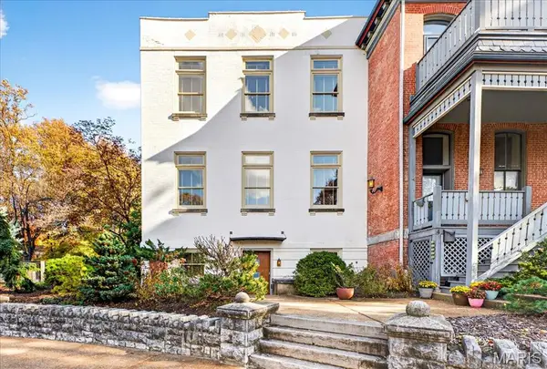 6 Benton Place, St Louis, MO 63104