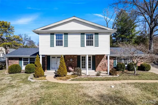 12205 Blackheath Court, St Louis, MO 63141