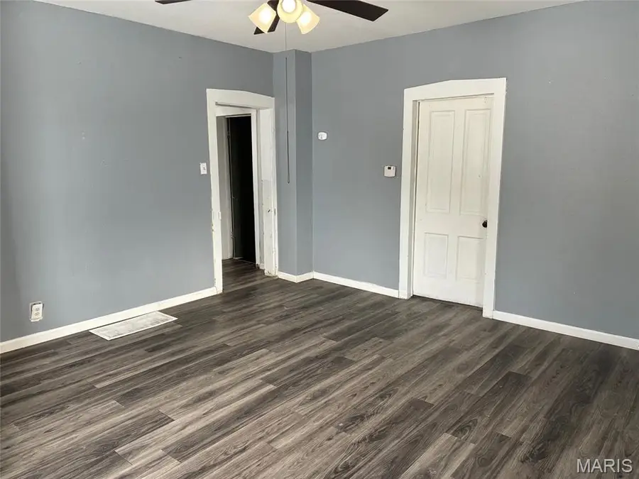 601 8th Street, Highland, IL 62249 - #3