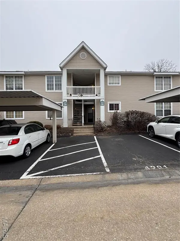 4205 Canal Drive, Hazelwood, MO 63034