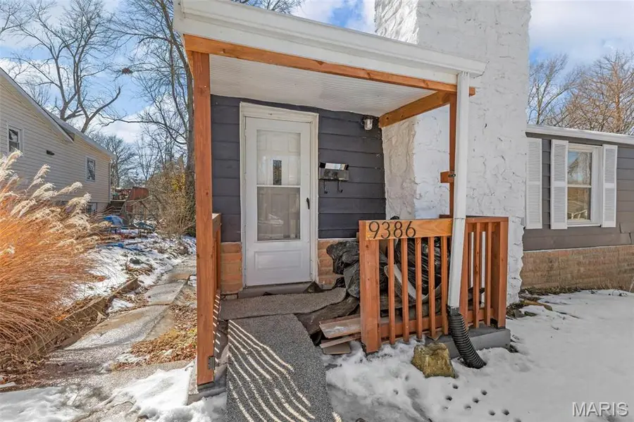 9386 Golden Gate Road, Saint Louis, MO 63144 - #2