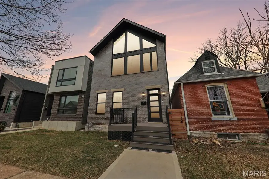 4343 Hunt Avenue, Saint Louis, MO 63110 - #3