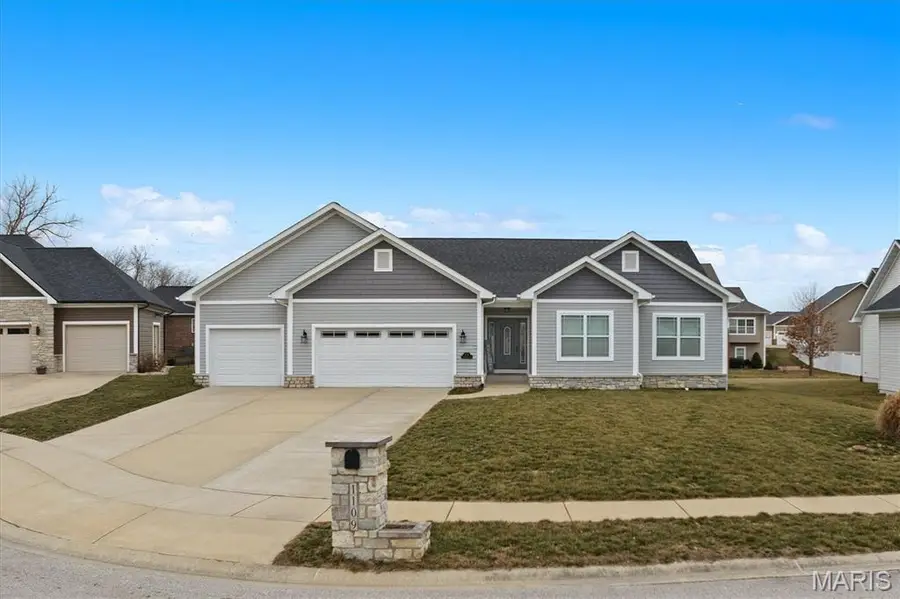 1109 Macintosh Court, O Fallon, IL 62269 - Image #3