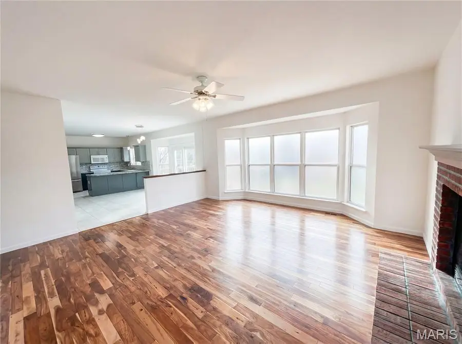 565 Crown Passage Drive, Saint Charles, MO 63303 - Image #3