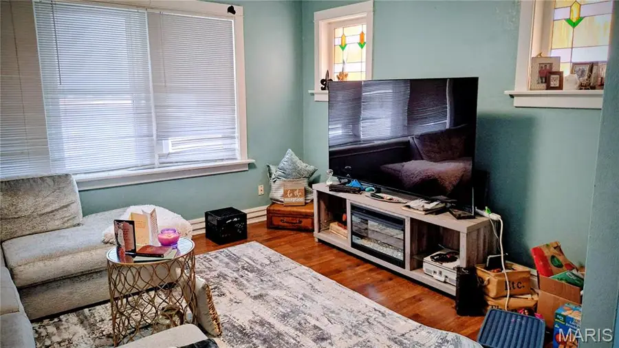 8206 Gravois Road, Saint Louis, MO 63123 - #3