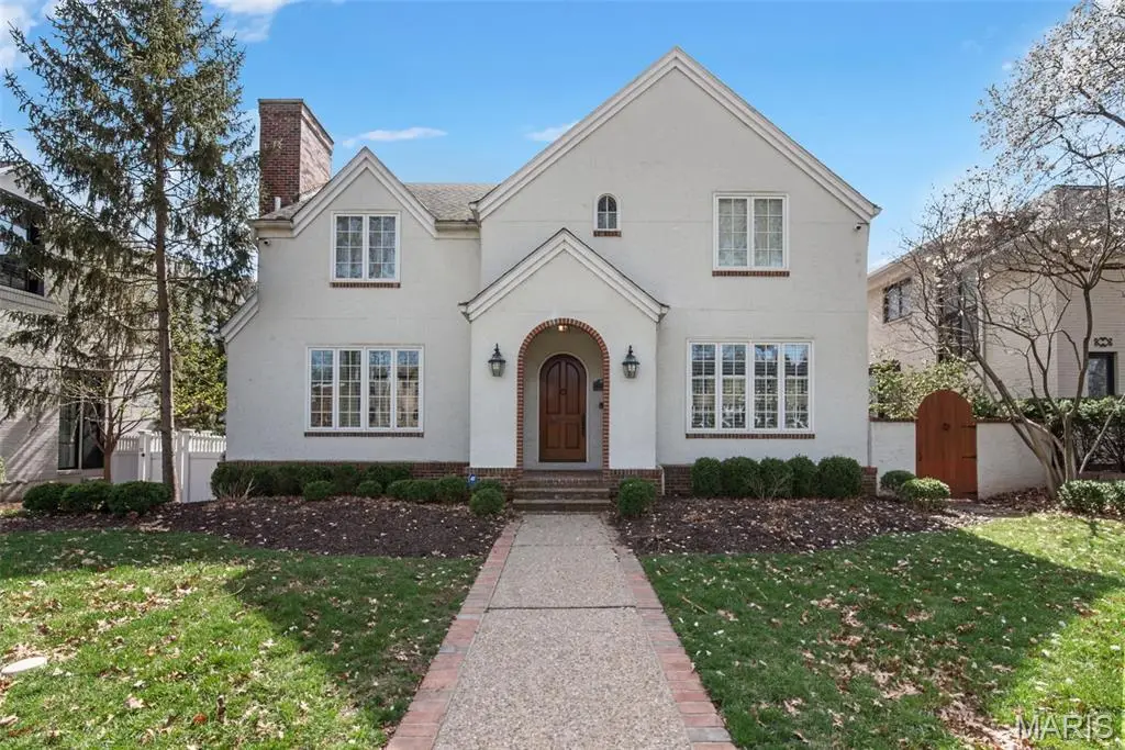 8130 Westmoreland Avenue, Clayton, MO 63105 - #1