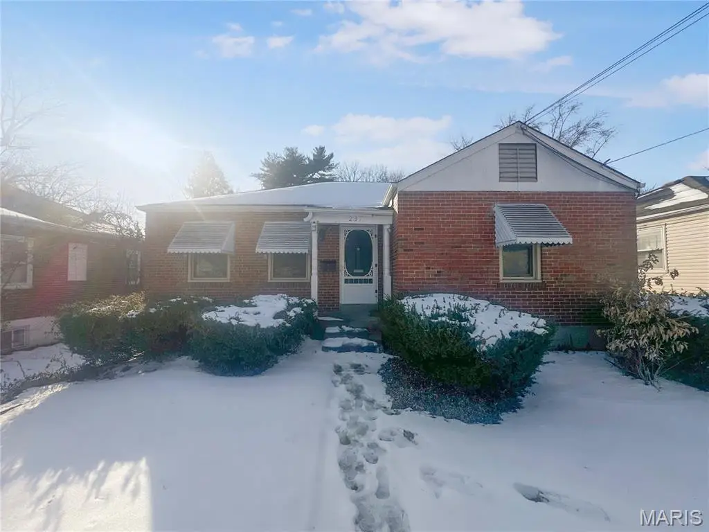 237 S Barat Avenue, Ferguson, MO 63135 - #1