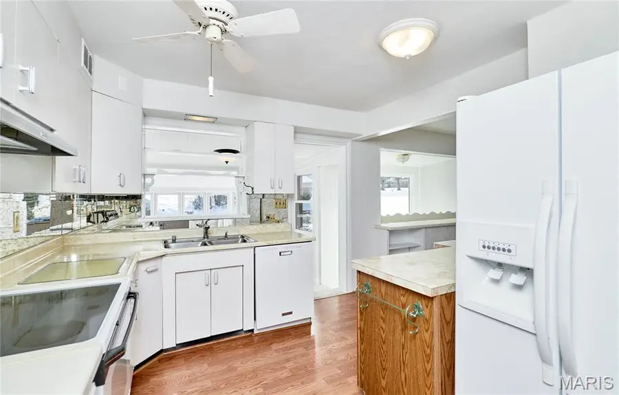 4650 Venarde Drive, Saint Louis, MO 63128 - Image #3