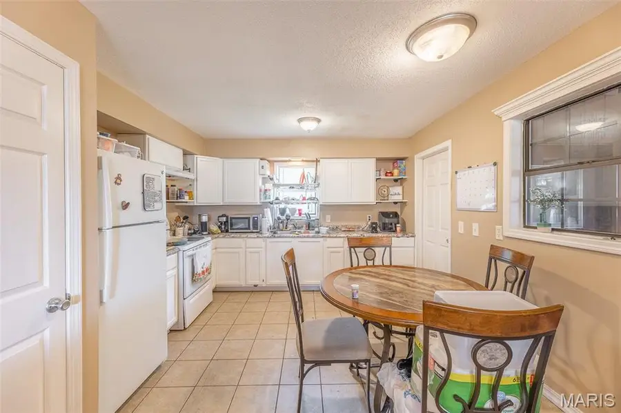 2709 Oakmoore Drive, Poplar Bluff, MO 63901 - #2