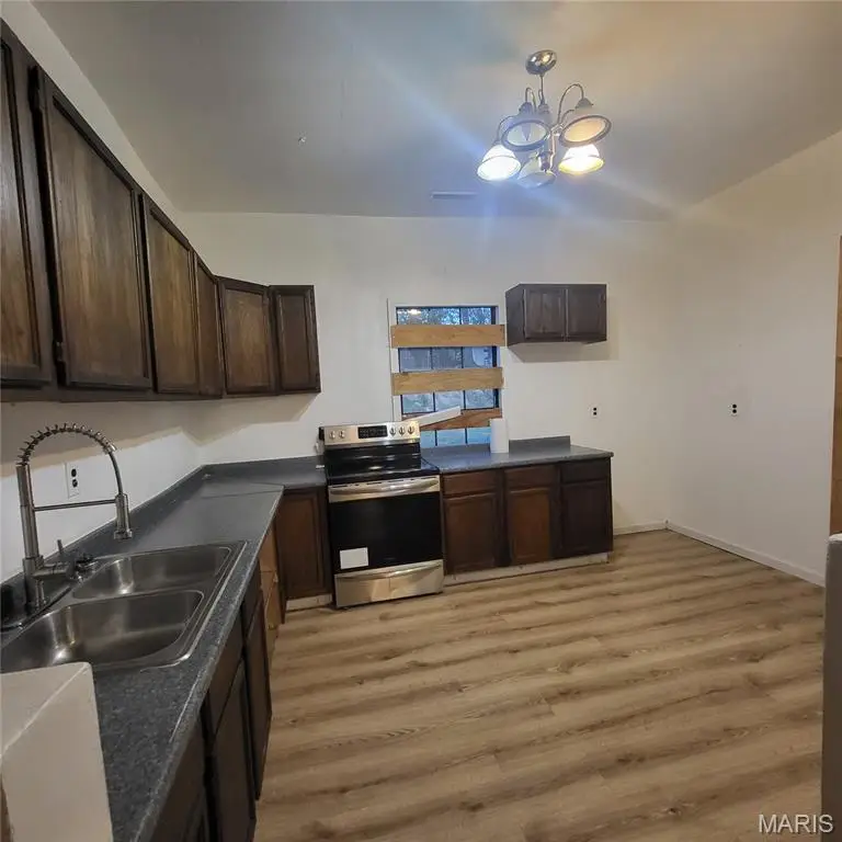 945 Cedar Street, Poplar Bluff, MO 63901 - Image #2