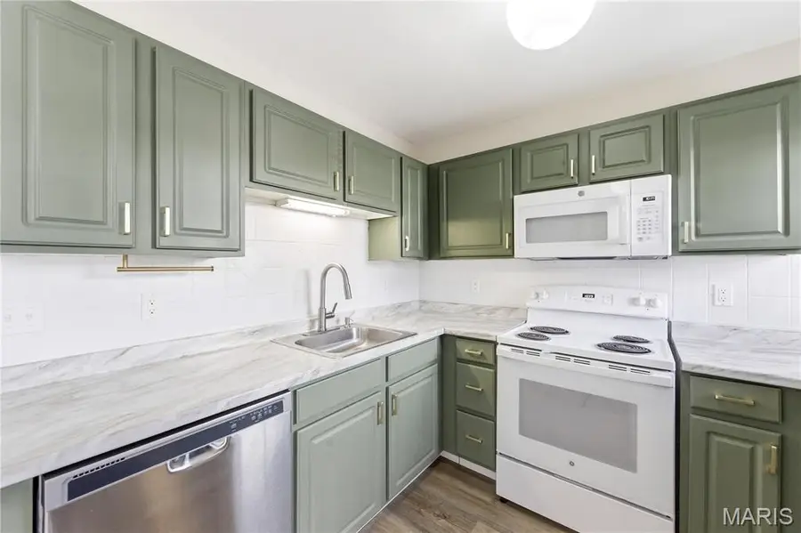 450 Benton Drive #D, Saint Peters, MO 63376 - #3