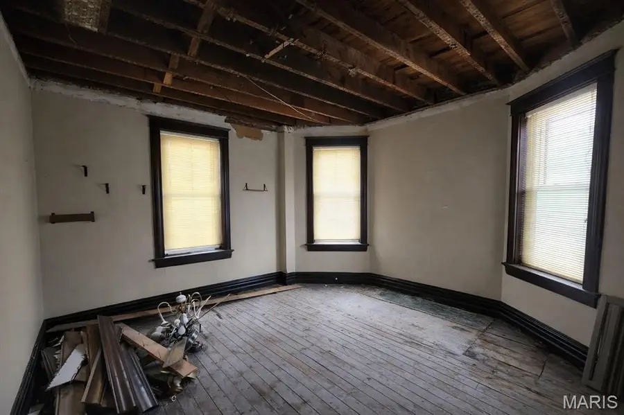 4003 Lexington Avenue, Saint Louis, MO 63107 - Image #3