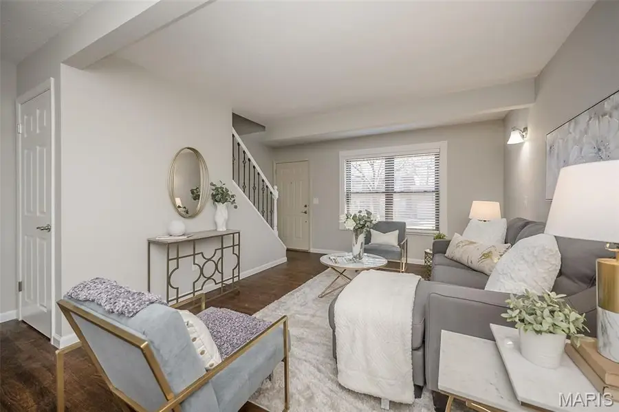 2325 Charlemagne Drive, Maryland Heights, MO 63043 - #2