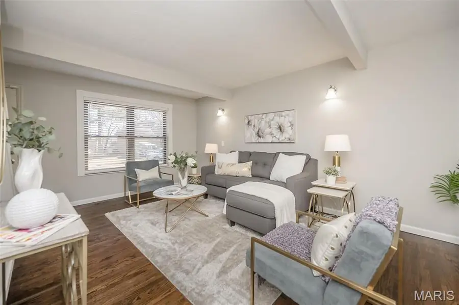 2325 Charlemagne Drive, Maryland Heights, MO 63043 - #3