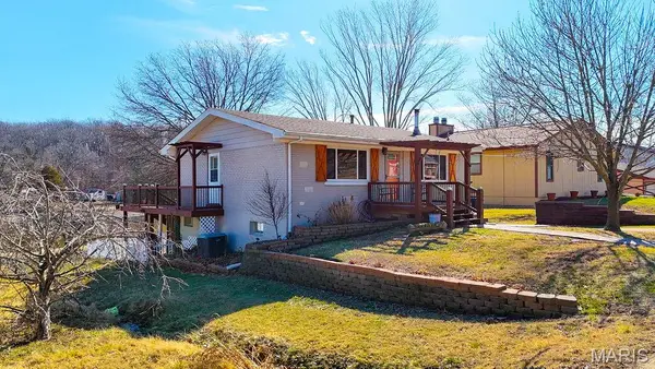 14274 S Lake Drive, De Soto, MO 63020